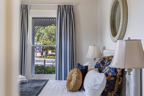 Grandview Accommodation - The Elm Tree Apartments - Whitsundays Accommodation 11