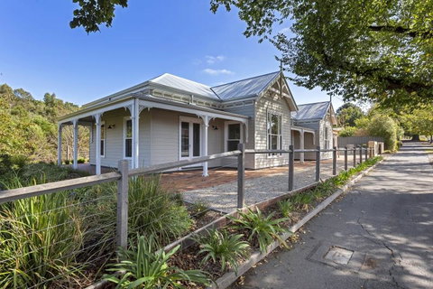 Grandview Accommodation - The Elm Tree Apartments - Whitsundays Accommodation 29