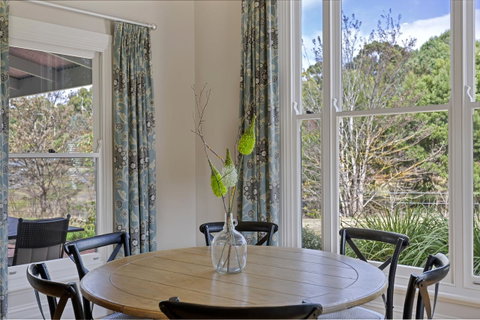 Grandview Accommodation - The Elm Tree Apartments - Whitsundays Accommodation 8