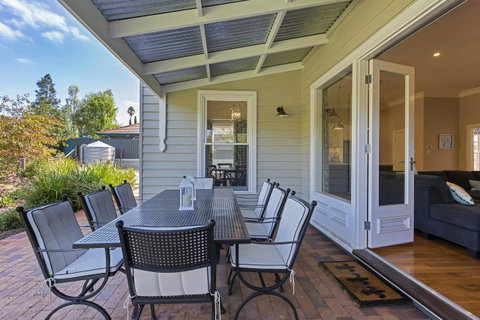 Grandview Accommodation - The Elm Tree Apartments - Whitsundays Accommodation 27