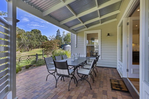 Grandview Accommodation - The Elm Tree Apartments - Whitsundays Accommodation 5