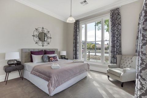 Grandview Accommodation - The Elm Tree Apartments - Whitsundays Accommodation 9