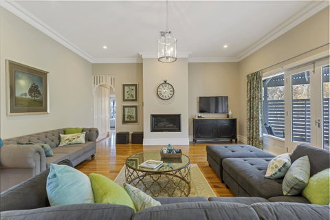 Grandview Accommodation - The Elm Tree Apartments - Whitsundays Accommodation 16