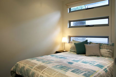 Penneshaw Oceanview Apartments - Whitsundays Accommodation 14