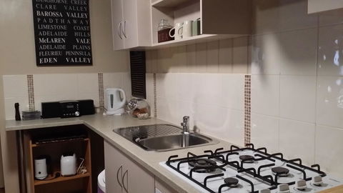 Little Para Cottage Tanunda - Whitsundays Accommodation 7