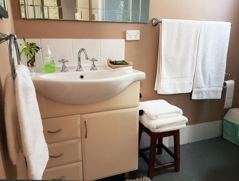 Little Para Cottage Tanunda - Whitsundays Accommodation 8