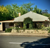 Oats Cottage - Whitsundays Accommodation