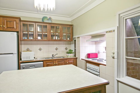 Vineyard Cottage BnB - Whitsundays Accommodation 19