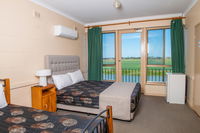 Book Tailem Bend Accommodation Vacations Whitsundays Accommodation Whitsundays Accommodation