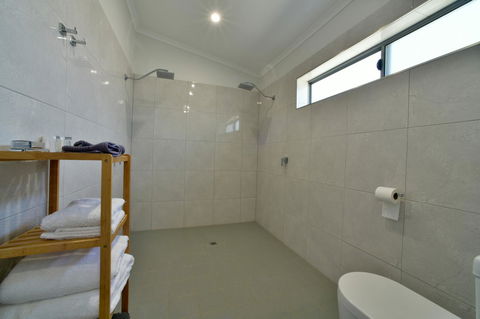 Great Northern Lodge - Whitsundays Accommodation 2