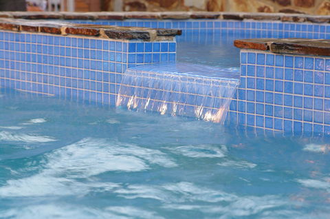 Adelaide Road Motor Lodge - Whitsundays Accommodation 34