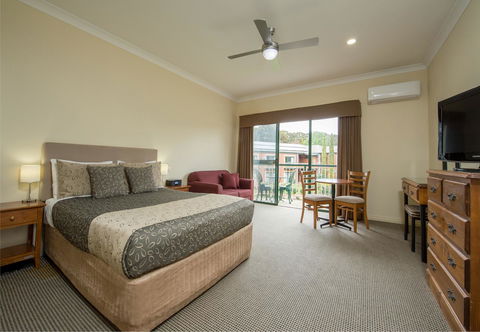 Clare Country Club - Whitsundays Accommodation 21