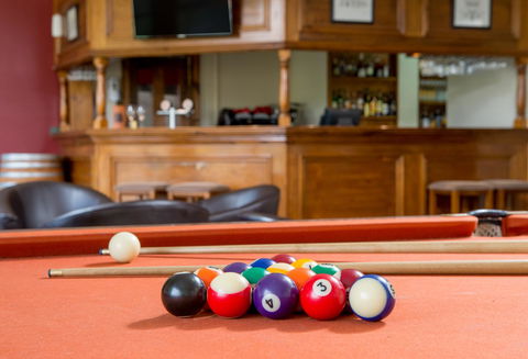 Clare Country Club - Whitsundays Accommodation 6