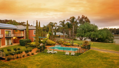Clare Country Club - Whitsundays Accommodation 0