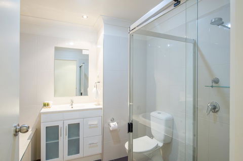 Clare Country Club - Whitsundays Accommodation 24