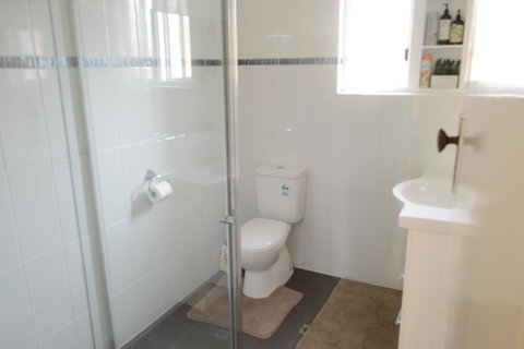 Prospect Holiday House - Whitsundays Accommodation 6