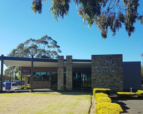 Barossa Weintal Hotel - Whitsundays Accommodation 2