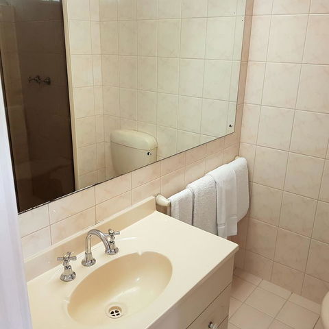 Barossa Weintal Hotel - Whitsundays Accommodation 16