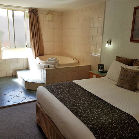 Barossa Weintal Hotel - Whitsundays Accommodation 12