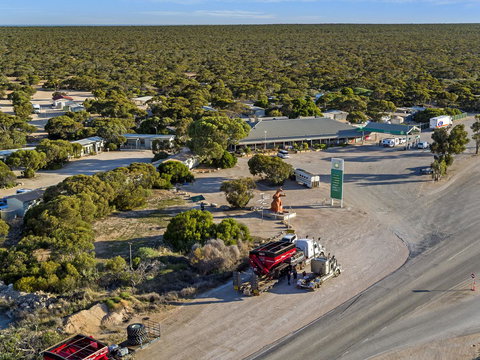Border Village Roadhouse - Whitsundays Accommodation 6