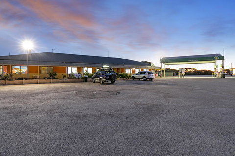 Border Village Roadhouse - Whitsundays Accommodation 2