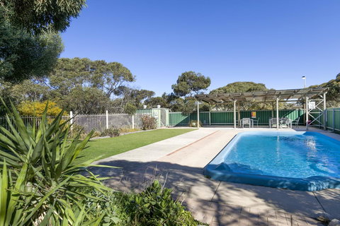 Border Village Roadhouse - Whitsundays Accommodation 32