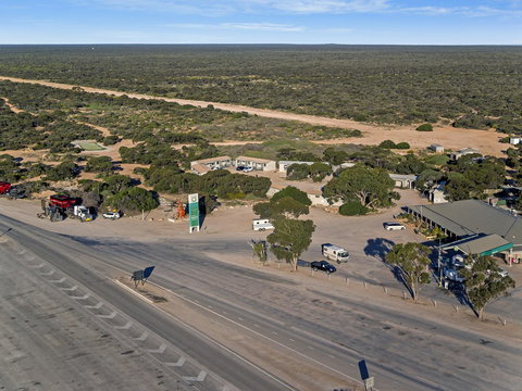 Border Village Roadhouse - Whitsundays Accommodation 21