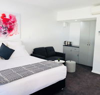 The Avenue Inn - Whitsundays Accommodation