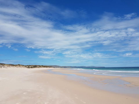 South Coast Escape - Whitsundays Accommodation 1
