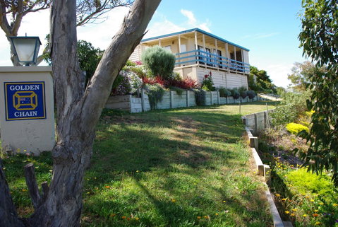 Lakeview Motel And Apartments - Whitsundays Accommodation 19