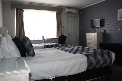 Lakeview Motel And Apartments - Whitsundays Accommodation 15