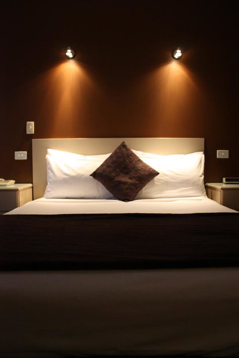 Lakeview Motel And Apartments - Whitsundays Accommodation 12