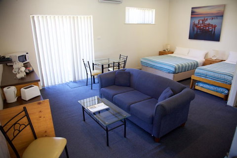Guichen Bay Motel - Whitsundays Accommodation 44