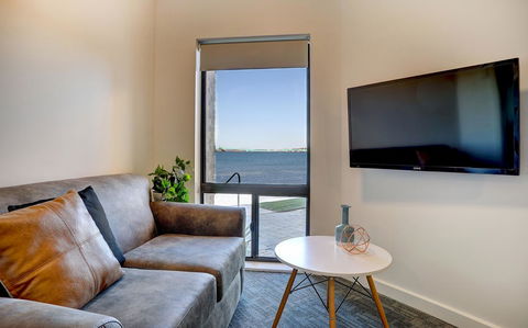 Limani Motel - Whitsundays Accommodation 6