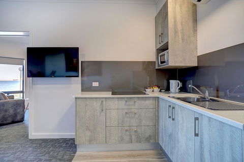 Limani Motel - Whitsundays Accommodation 1