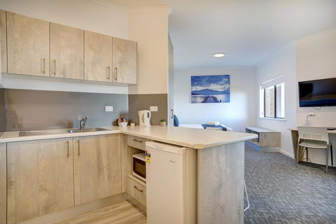 Limani Motel - Whitsundays Accommodation 39