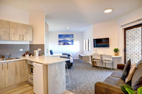 Limani Motel - Whitsundays Accommodation 35