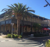 Grosvenor Hotel - Whitsundays Accommodation