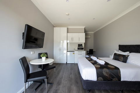 City Centre Motel Hotel - Whitsundays Accommodation 21