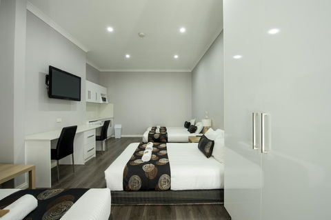 City Centre Motel Hotel - Whitsundays Accommodation 2