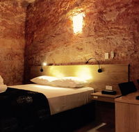 The Lookout Cave Underground Motel - Whitsundays Accommodation