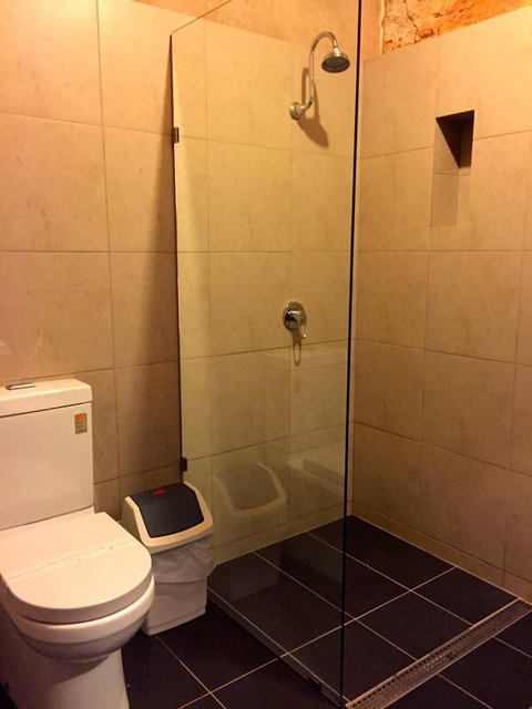 The Lookout Cave Underground Motel - Whitsundays Accommodation 31