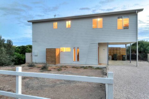 SeaWatch-Sea Views - Whitsundays Accommodation 9