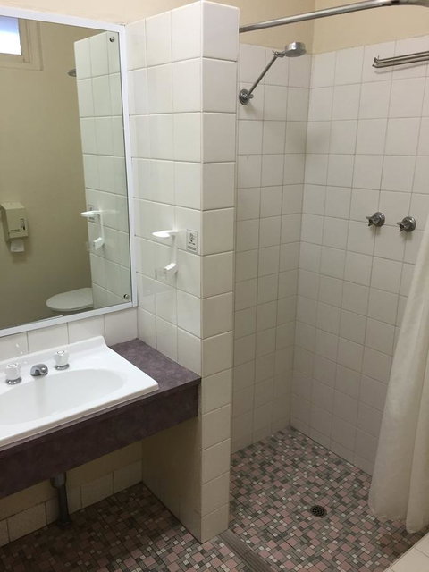 Blue Lake Motel - Whitsundays Accommodation 21