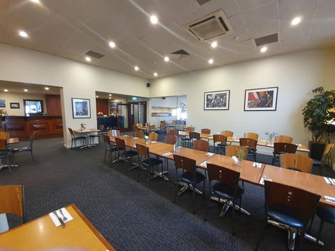 Pier Hotel Port Lincoln - Whitsundays Accommodation 9