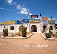 Radeka Downunder Underground Motel - Whitsundays Accommodation