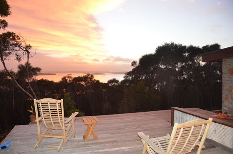 Of Stone & Wood Guesthouse - Whitsundays Accommodation 24