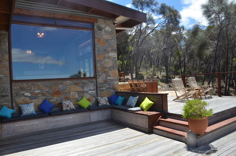 Of Stone & Wood Guesthouse - Whitsundays Accommodation 26