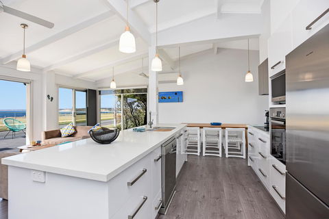 Sorrento - Aldinga Beach - Whitsundays Accommodation 8