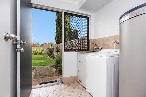 Sorrento - Aldinga Beach - Whitsundays Accommodation 1